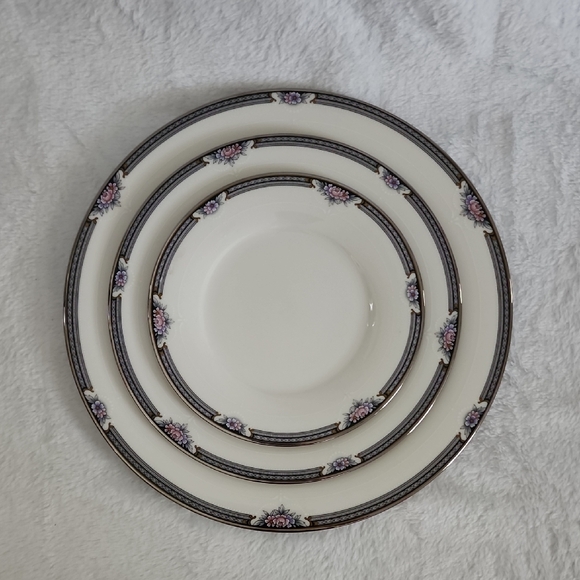 Vintage Noritake Halifax China Plate Set - Picture 1 of 9